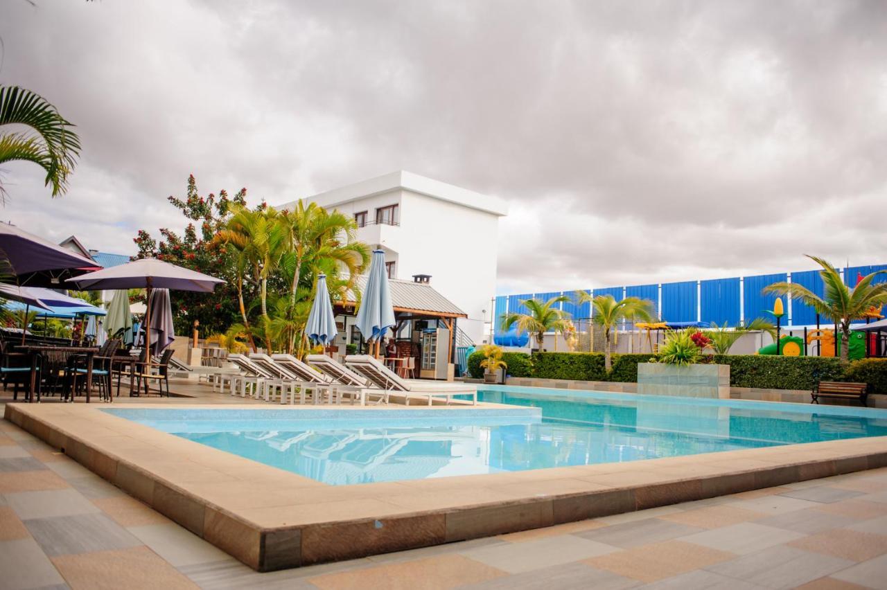Hotel Sky Blue Mada Alasora ภายนอก รูปภาพ