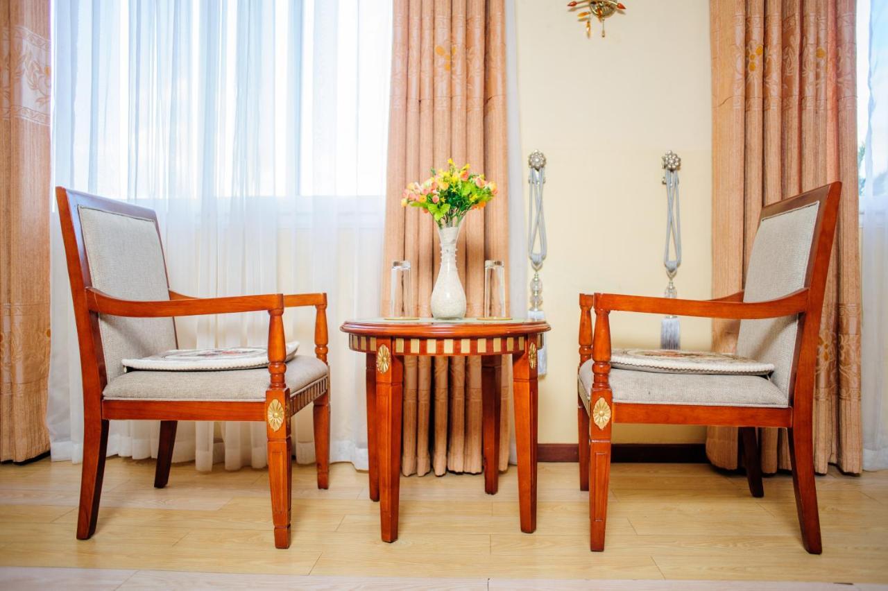 Hotel Sky Blue Mada Alasora ภายนอก รูปภาพ