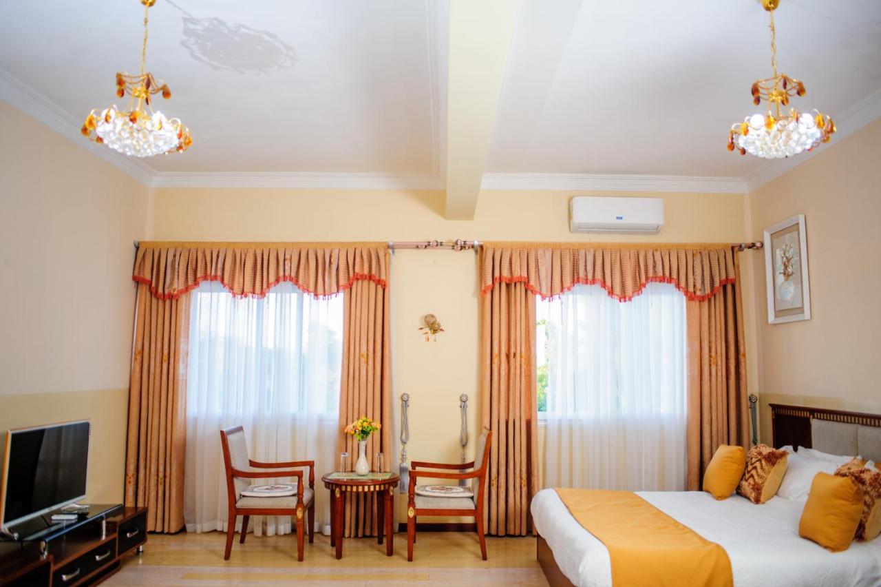 Hotel Sky Blue Mada Alasora ภายนอก รูปภาพ