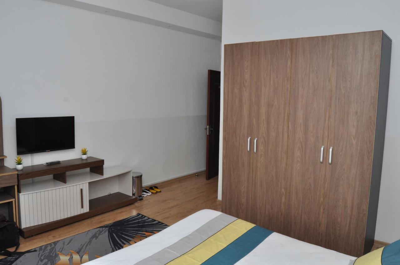 Hotel Sky Blue Mada Alasora ภายนอก รูปภาพ