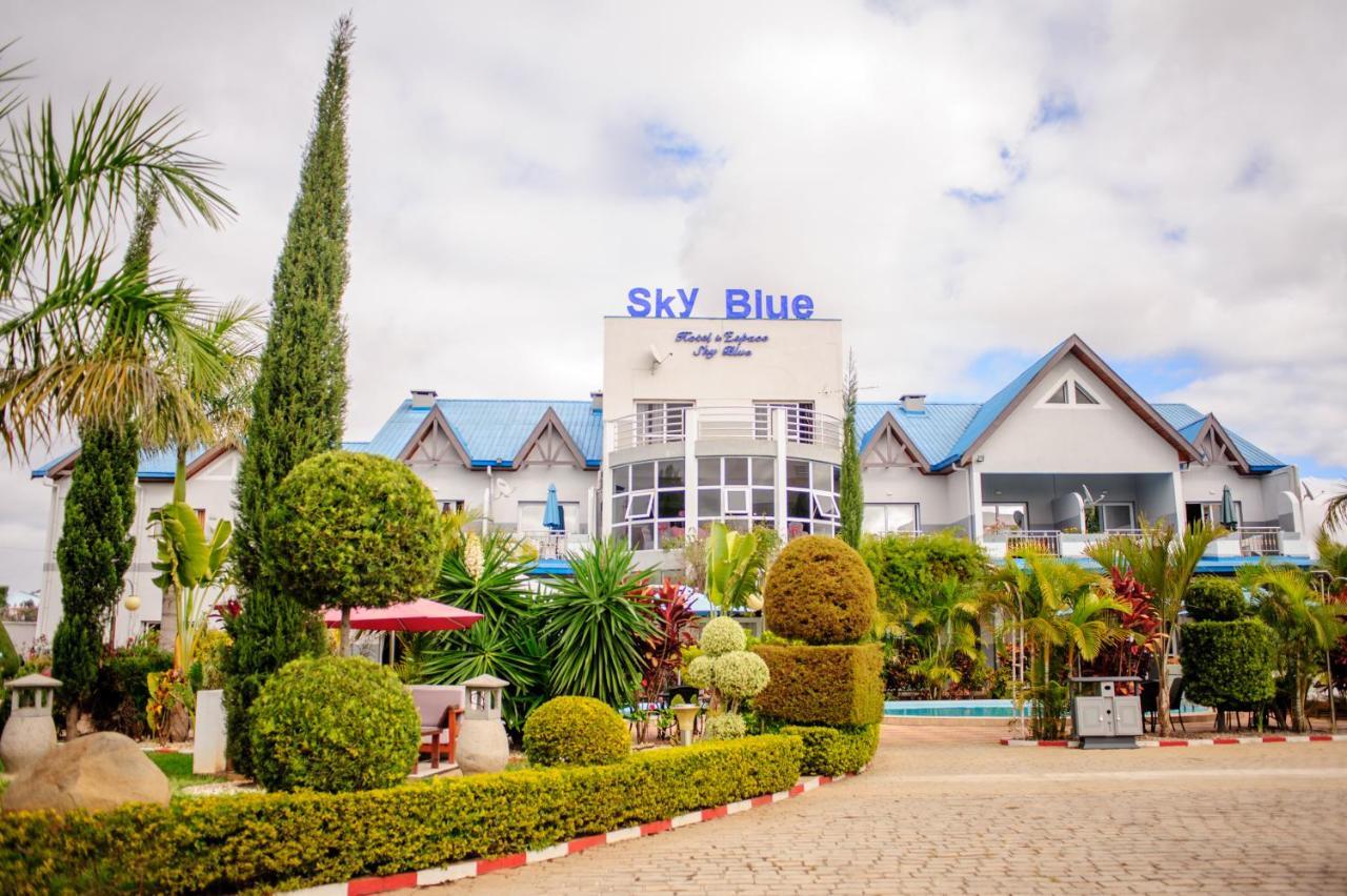 Hotel Sky Blue Mada Alasora ภายนอก รูปภาพ